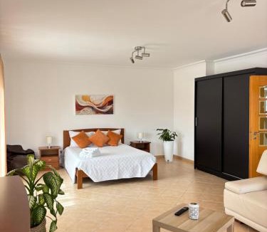 Nazare House | Vivenda Godinho