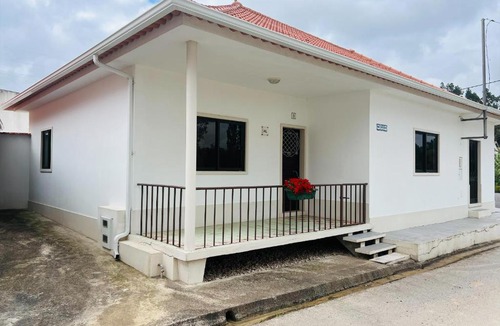 Porto de Mos House | Vivenda Maria da Nazaré