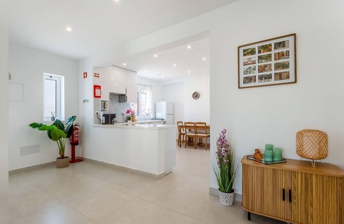 Areias de Sao Joao Apartment | Vivenda Neves I in Albufeira by LovelyStay