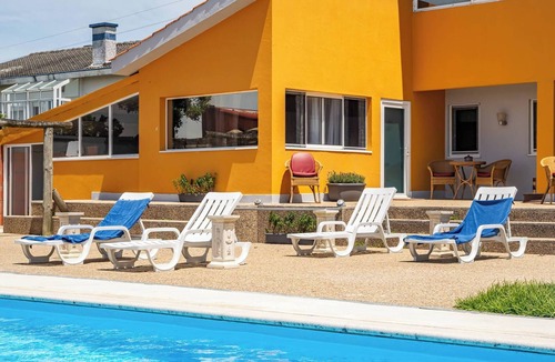 Angeiras Apartment | Wake up with the Sea Breeze- House with pool AP1