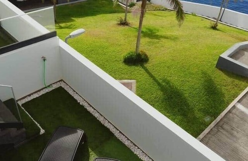 Gaula Apartment | Waterfront at Madeira Home Cliff Residence