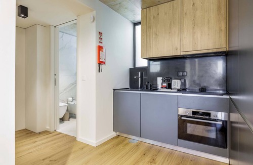 Sao Pedro da Afurada Apartment | Waterfront Studio Apt Near Beach & Dining