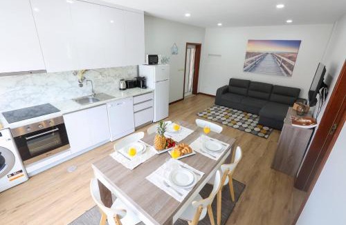 Carreco Apartment | Waves & Sun - Casa na Praia