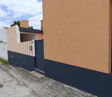 Bombarral House | West house