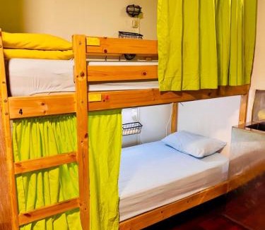 Sao Sebastiao da Pedreira Hostel | White House Lisbon Hostel