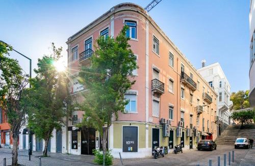 Santos Apartment | Whome - Brand New Luxury 4-Bed with Riverside Views & AC