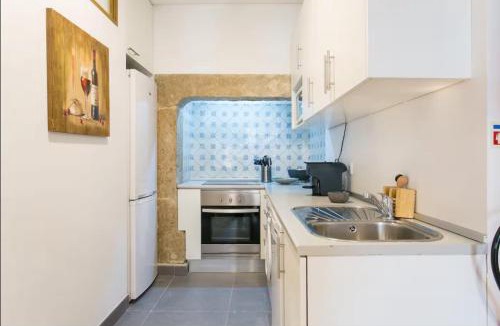 Sacramento Apartment | WHome Colorful Portuguese-Style Apartment in Chiado