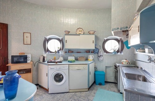 Laundos House | Windmill House 360° Atlantic Views - Sleeps 8