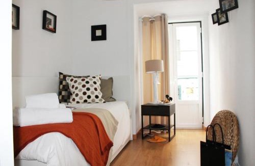 Encarnacao Apartment | Window to Lisboa II