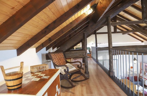 Anadia House | Wine cellar