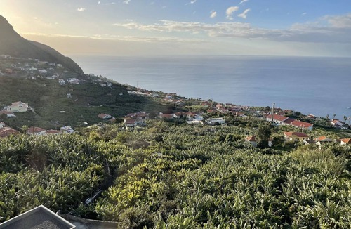 Arco da Calheta Apartment | Winter time apartment with Private use Pool, Breathtaking Views, Games Room, BBQ