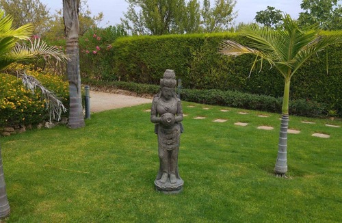 Albufeira Apartment | With pool, garden, barbecue and lake