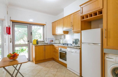 Olhos D'Agua Apartment | Wonderful Apartment Near Olhos De Água Beach