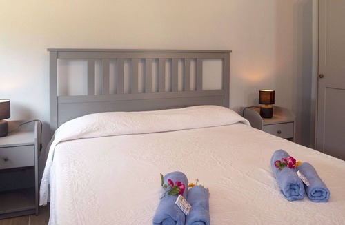 Linho Villa | Wonderful private villa for 4 guests with A/C, WIFI, TV and terrace