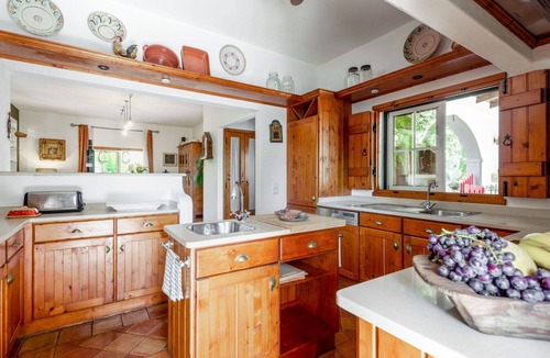 Campina House | Wonderful private villa for 6 people with private pool, WIFI, TV and terrace