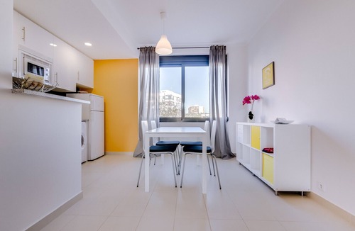 Vilamoura Apartment | Yellow Studio Apartment