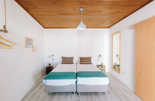 Nazare Bed & Breakfast | Zulla Nazaré Surf Village