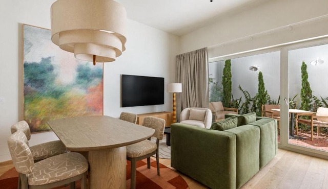 1-bedroom Townhouse with Rooftop in Central Lisbon