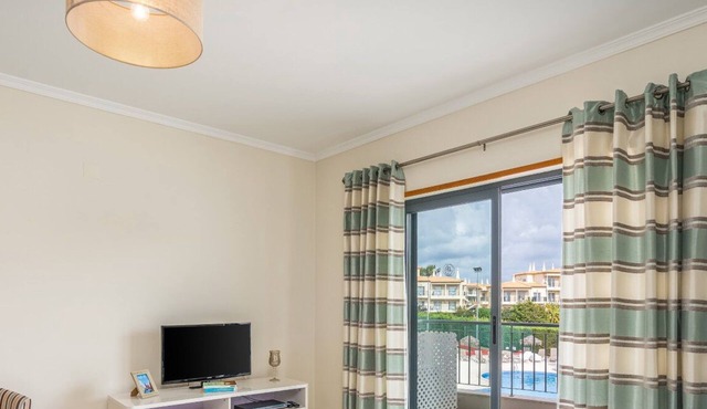 #284 Vista das Ondas by Home Holidays in Albufeira