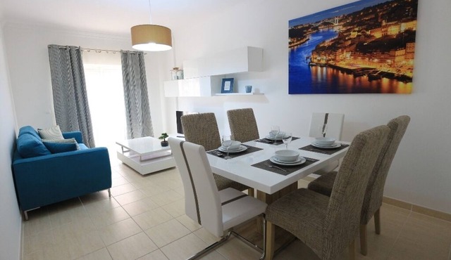 2BR Encosta São José, Ground floor w/walkout patio to garden & pool, Gale beach