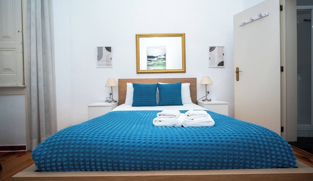 3 Bedroom .2 washroom .1 living Room .2 double bed . 2 Twin bed Apartment