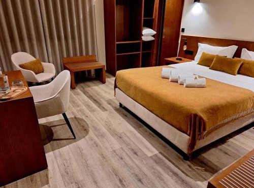 3M Hostel & Suites