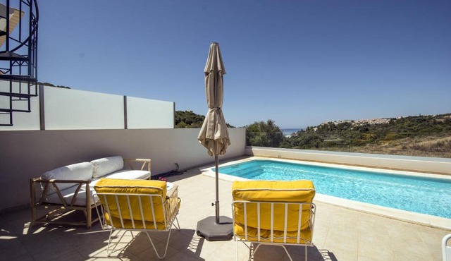 401 Villa Salemar