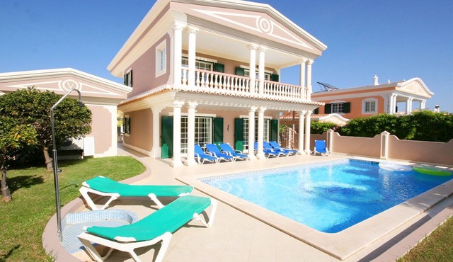 5 Bedroom Villa, Private Pool - A/C - Wi-Fi - Garden - 2926/AL in Odiáxere