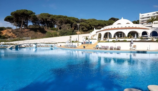5-Star Beachfront Resort in Oura Beach! 4 Homely Units, Indoor and Outdoor Pool