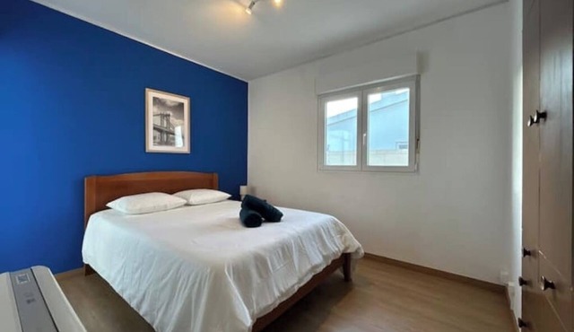 5BR Oeiras Beach House | Cascais & Lisbon