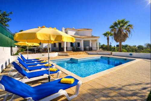 Abby - Private Pool - 11 Guests - Albufeira in Albufeira