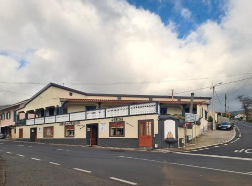 Abrigo dos Prazeres Guesthouse by Mth in Calheta