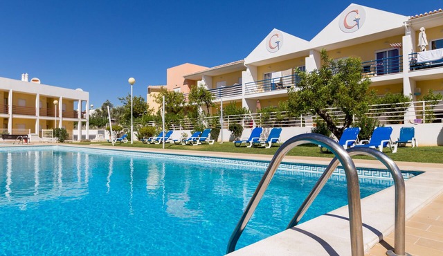 ALBUFEIRA SUNNY APARTMENT 2 WITH POOL by HOMING