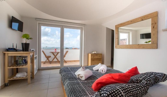 Alex Surf Hostel in Peniche