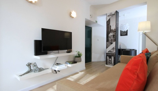 Alfama Right Point, Happiness House by Interhome