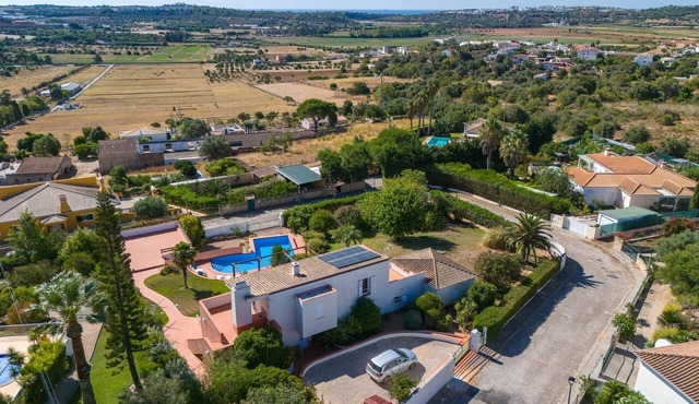 Alma Lusa Retreat | Private Pool & Breathtaking Views in Sargaçal
