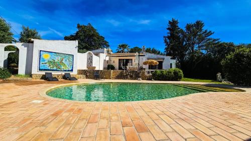 Alvor Private Pool Villa with Large Garden & Peace