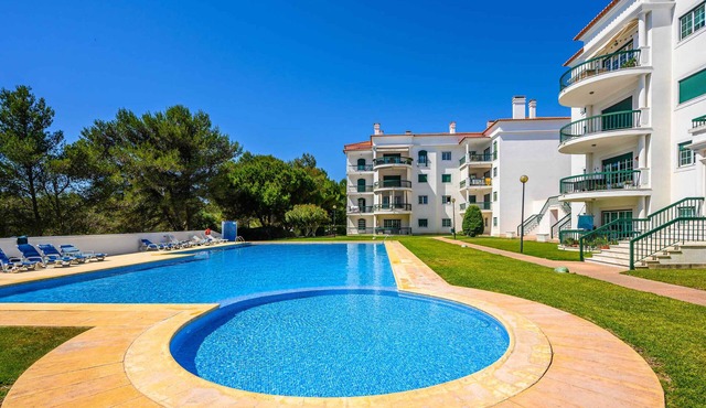Amazing Cascais Living with Swimming Pool in Alcabideche
