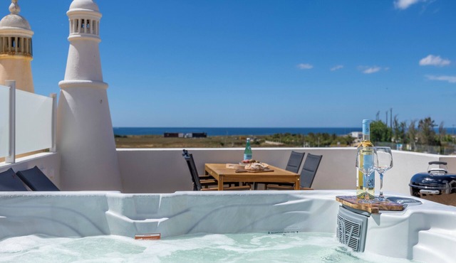 Apartment Alvor - Rooftop Jacuzzi with Sea Views