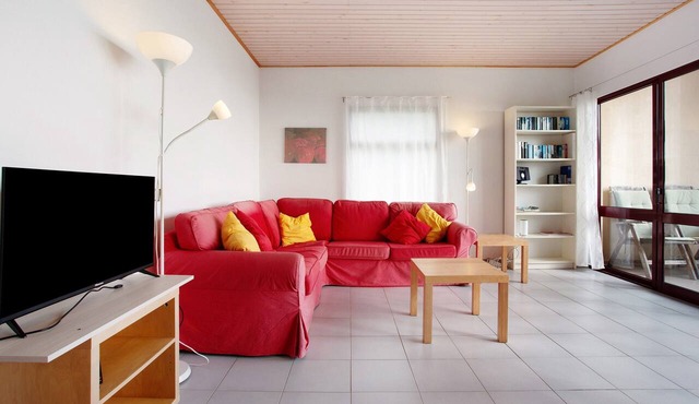 Apartment 'Casa Conny' with Sea View, Balcony and Wi-Fi