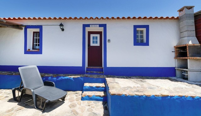 Apartment 'Casa Do Moiral' with Mountain View, Shared Pool and Wi-Fi