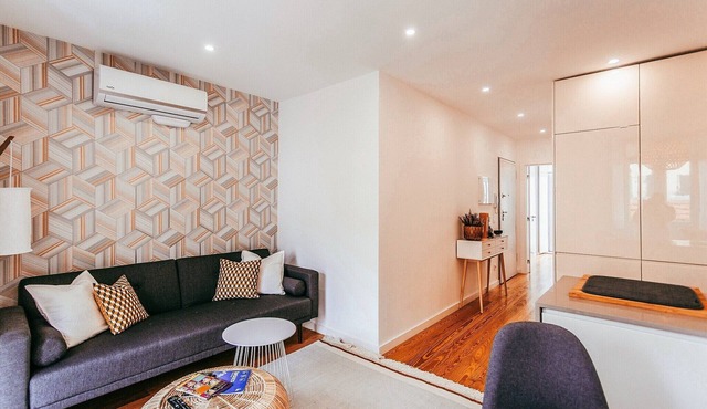 Apartment in Ajuda for a Couple