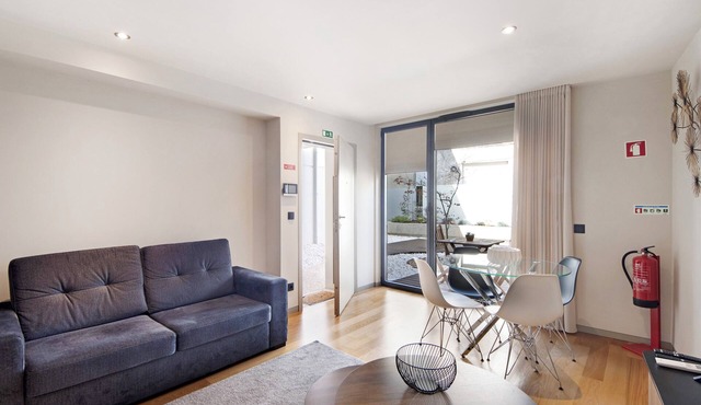 Apartment 'Morgado Granja Luxury Suites' with Private Garden, Wi-Fi and Air Conditioning