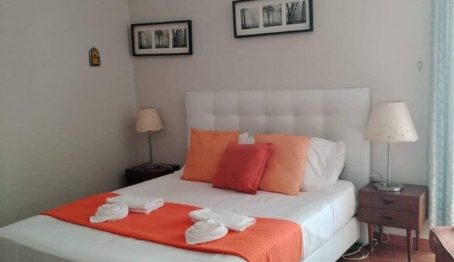 Apartment near Feira da Ladra & Alfama in Lisboa