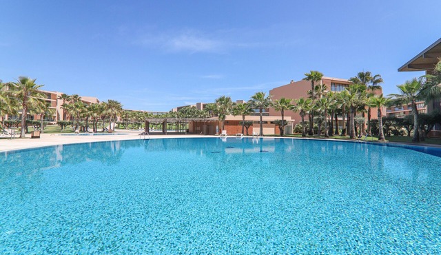 Apartment Salgados 12C with Pool, Wi-Fi, A/C, Balcony & Garden in Guia - Albufeira