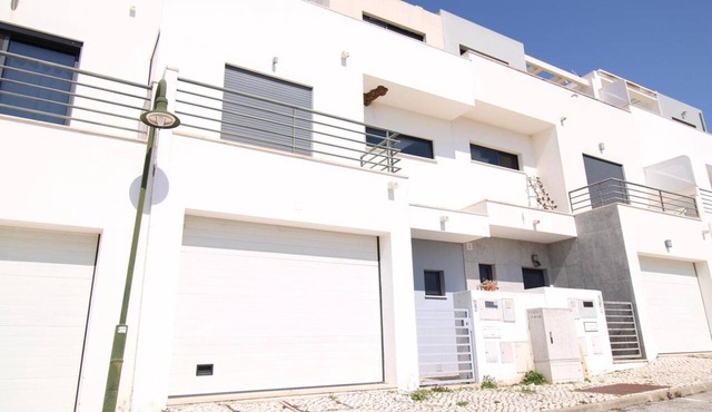Apartment 'Villa Sal, Sol, Sul' with Private Terrace, Wi-Fi and Air Conditioning in Vila Nova de Cacela