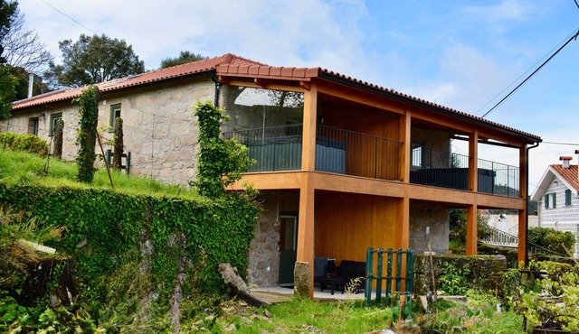 Assento Gerês | historic mountain retreat - jacuzzi views in Lindoso