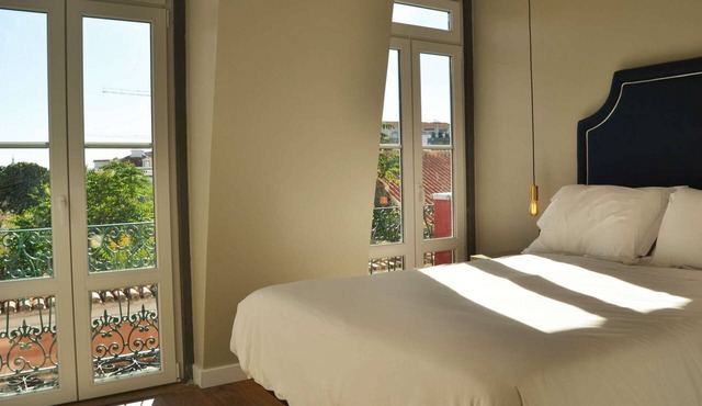 Bairro Alto Suites - Double Room with Private Ensuite Bathroom