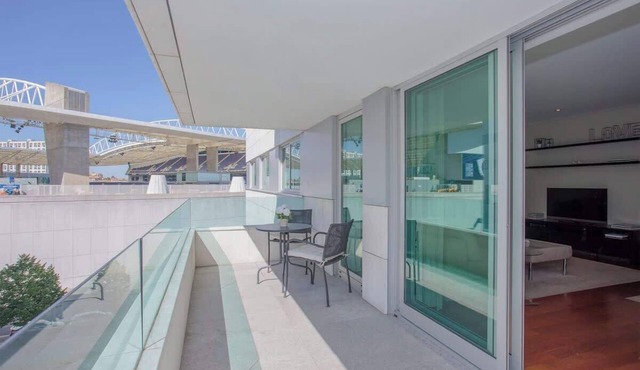 Balcony Dragao View w/Free Parking by Liiiving