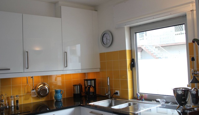 Beautiful house in quiet, authentic village, 50 steps from the beach in Sao Bernardino